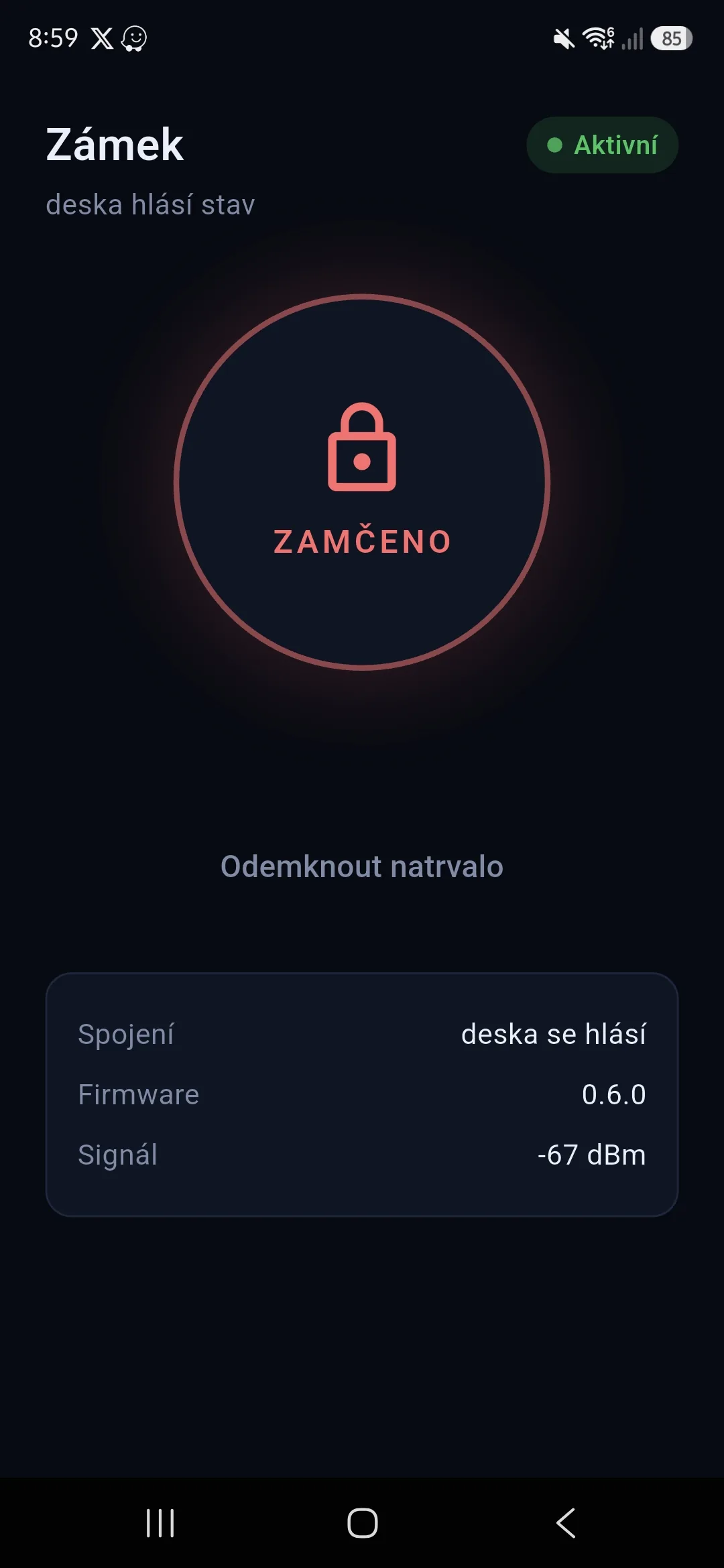 Aplikace FlatLock: velké tlačítko se stavem zámku, firmware a síla signálu